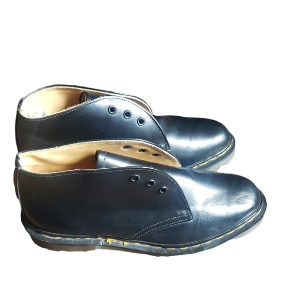 Vintage Dr. Martens Original P21 C1637 Black Smooth Leather Shoes - Picture 2 of 13